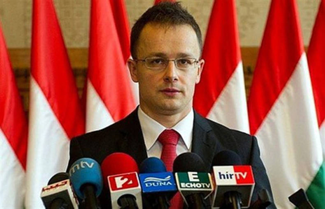Сијарто оптужио НВО које финансира Сорош да раде на свргавању Орбанове владе